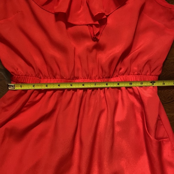 Beautiful little dress in size M - Picture 9 of 12